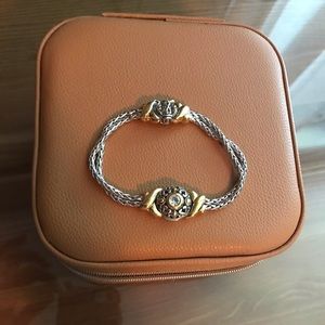 John Medeiros ANTIQUA CIRCLE BRACELET